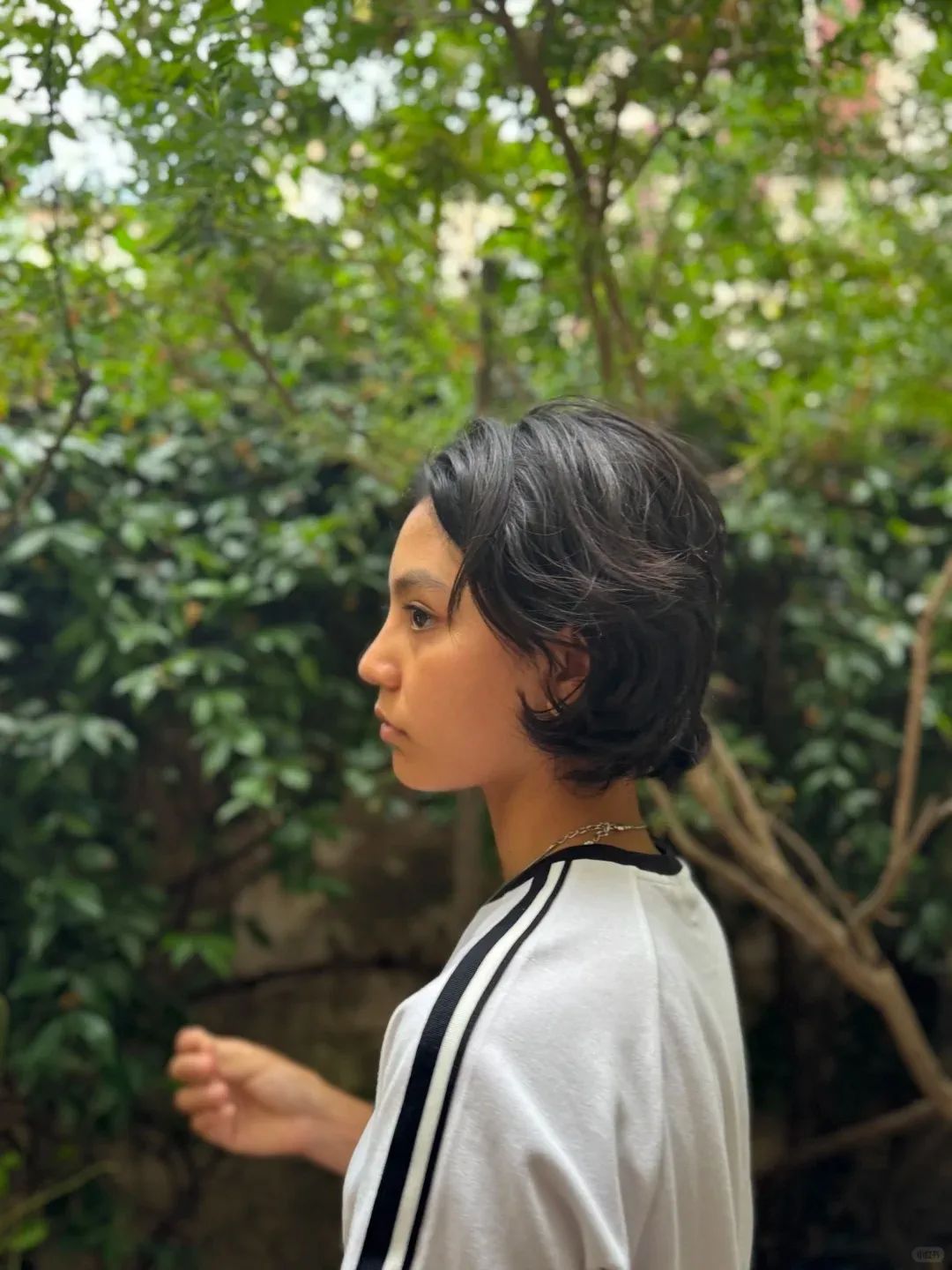 刘烨夫妇带儿女度假 网友:刘烨太瘦了